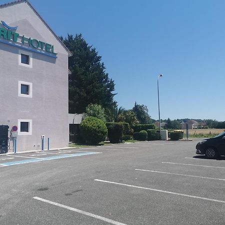 Brit Hotel Confort Pau Lons Exterior photo