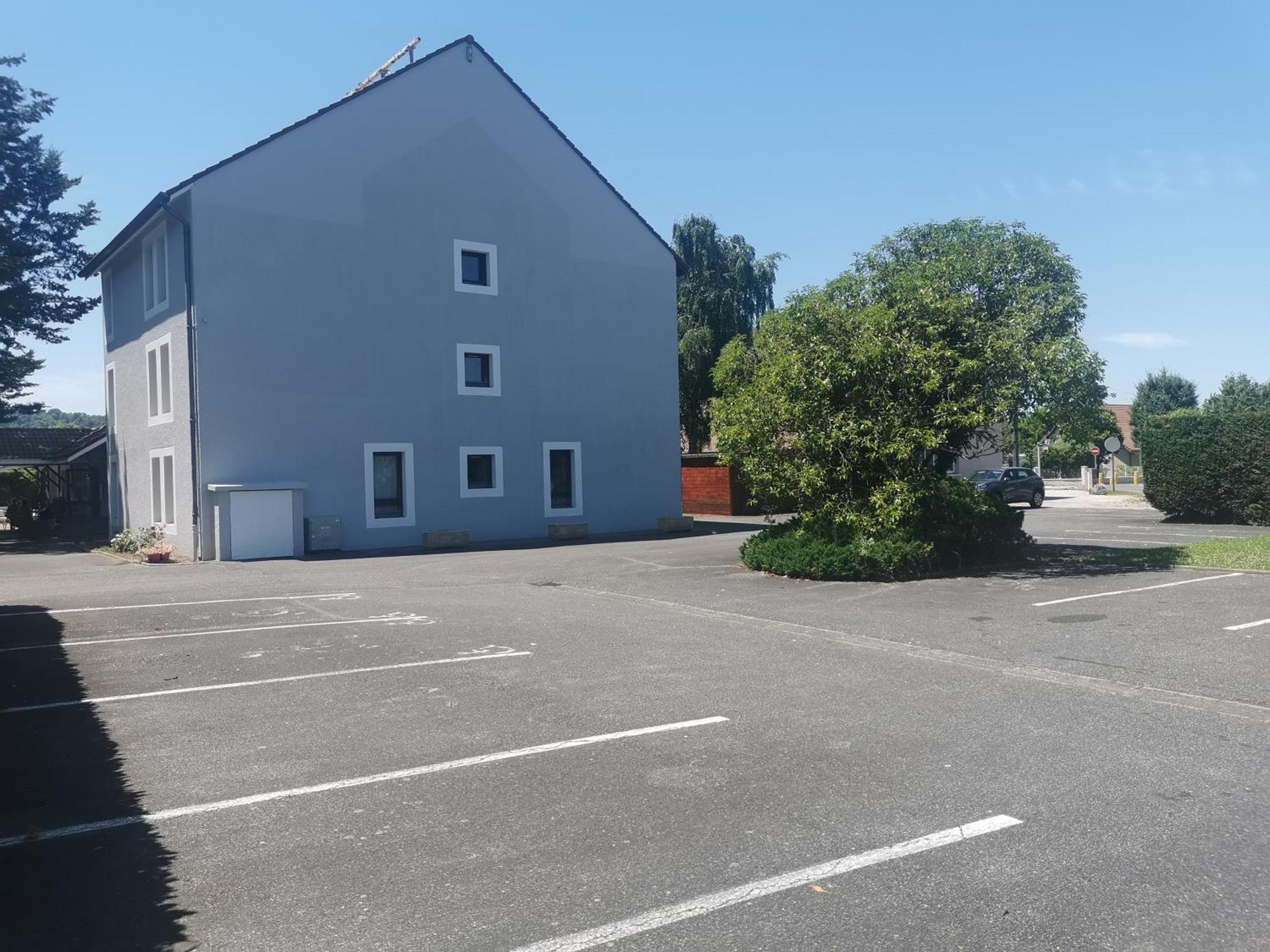 Brit Hotel Confort Pau Lons Exterior photo